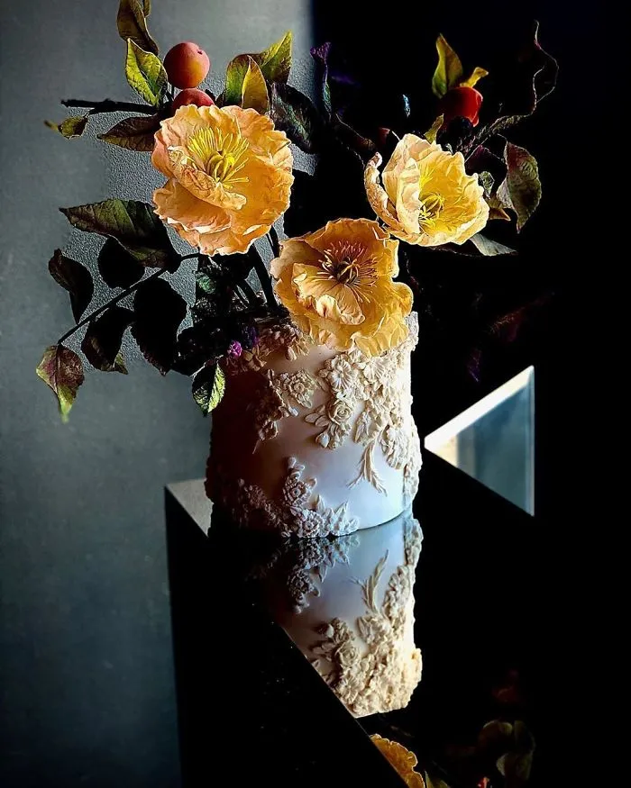 42 Incredible Cakes By Julie Simon That Are Difficult To Believe Are Made Entirely Out Of Sugar 