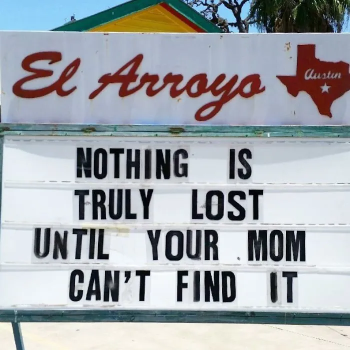 This Restaurant Is Winning The Funny Sign Game