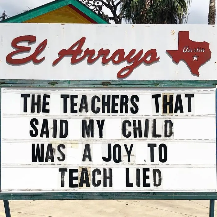This Restaurant Is Winning The Funny Sign Game