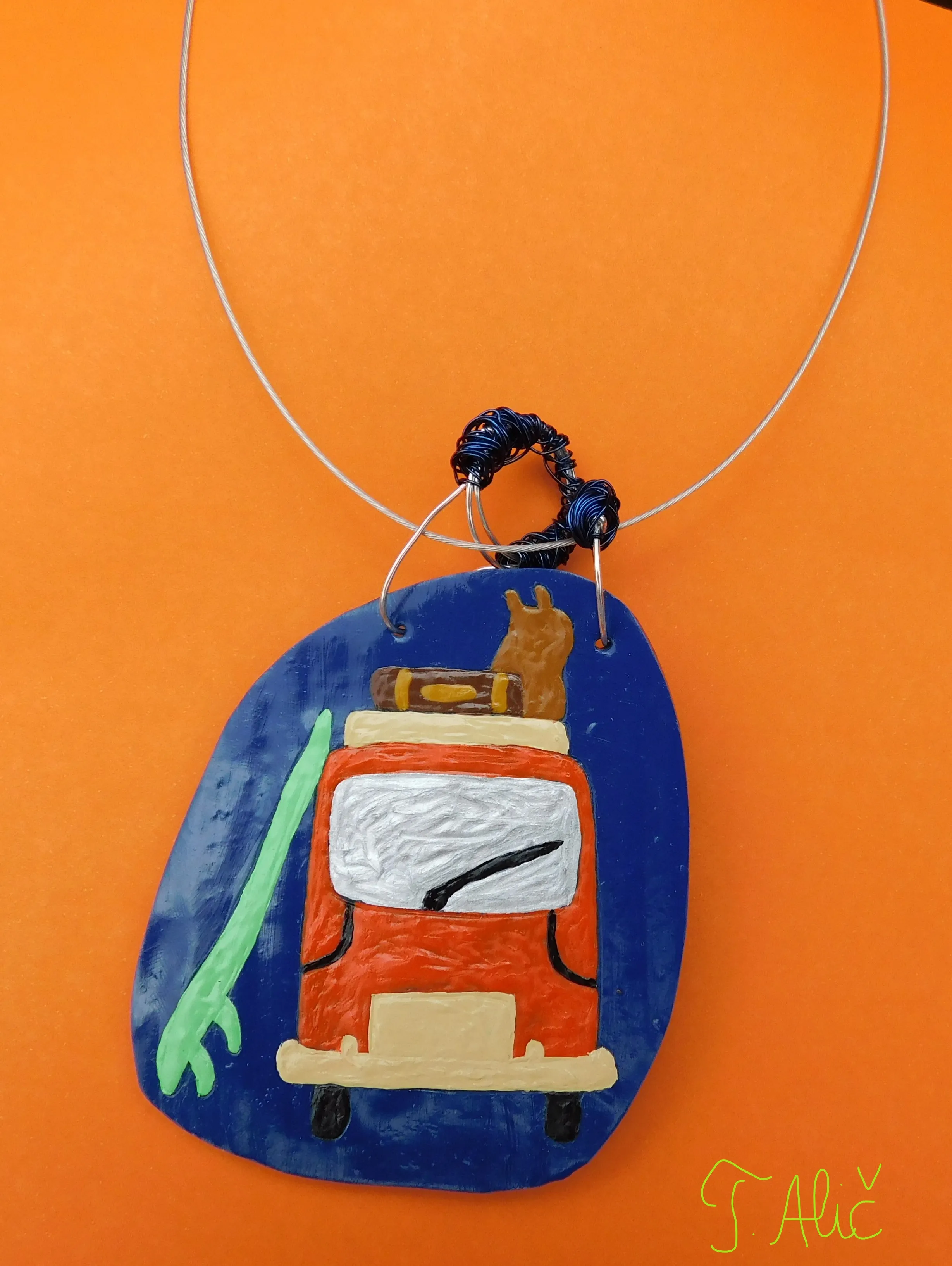 Handmade Necklace: Van With Baggage