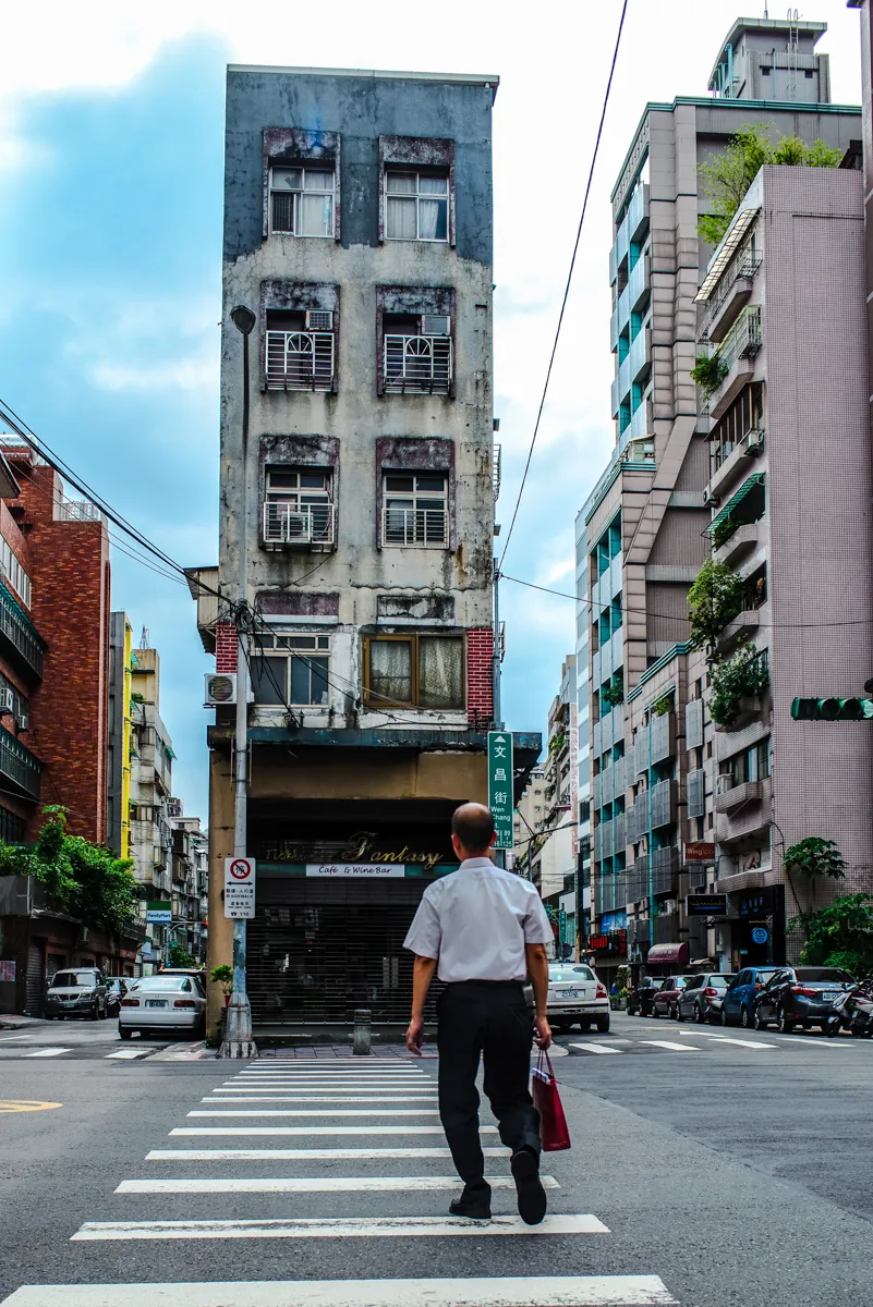I Explored Taipei’s Urban Hells