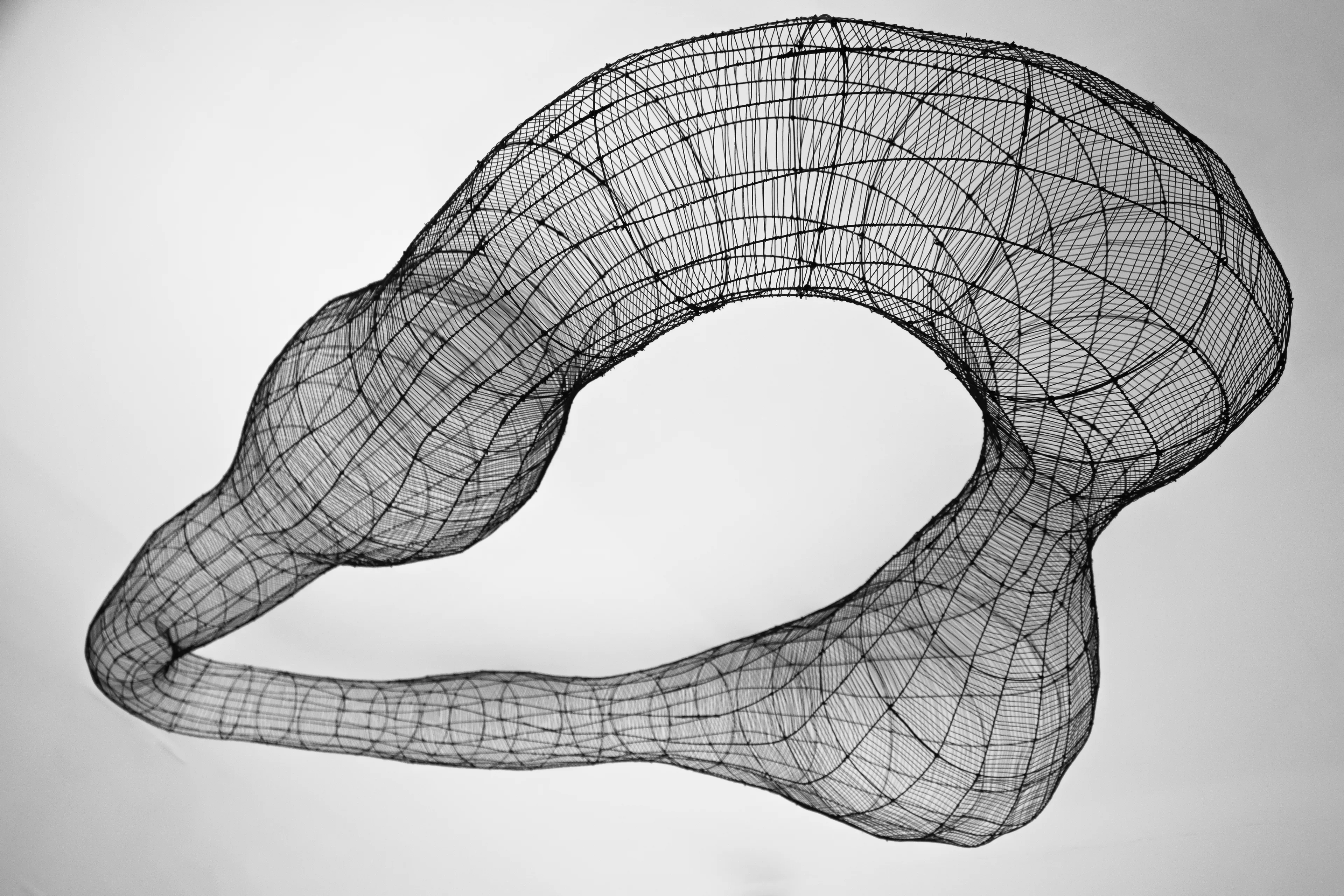 Brussels Based Artist Weaves Metal Wire With The Guide Of Lucid Dreaming.