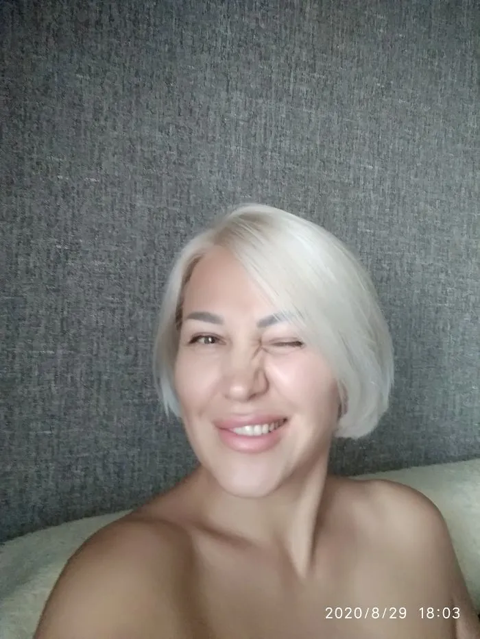 Person Asks People Over 40 To Share Their Pics To Show Aging Is Not That Scary (30 Pics)
