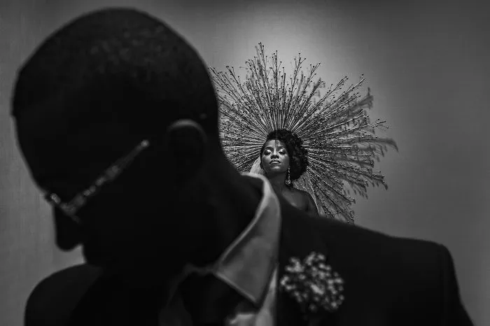 This Beautifully Composed Portrait Puts The Bride Center Stage