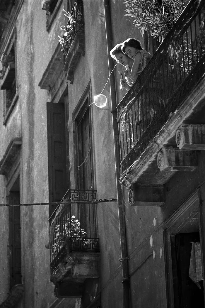 Grandson Inherits His Grandfather's Collection Of Unseen Street Photos Taken Over Half A Century Ago (30 Pics)