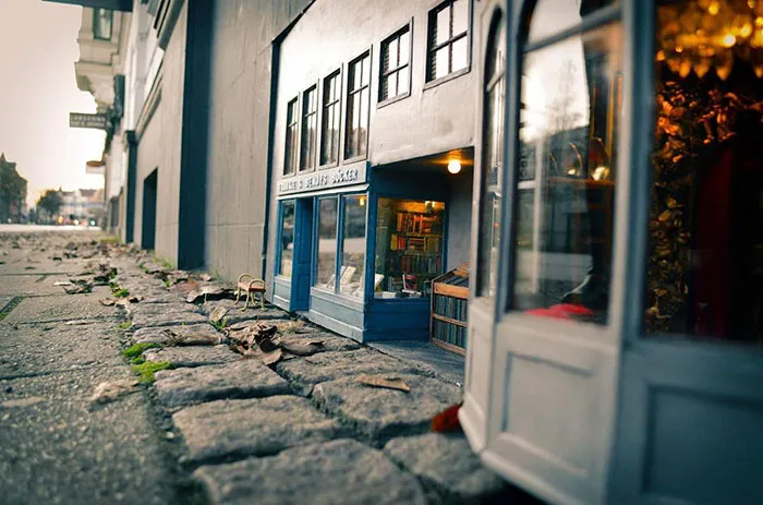 30 Of The Cutest Mouse-Sized Architectural Masterpieces Created By A Group Of Artists From Sweden Called Anonymouse