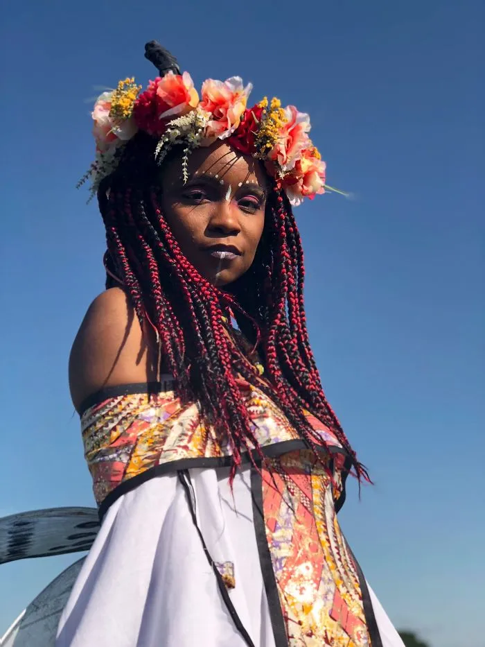 Imágenes increíbles de mujeres negras en sesiones fotográficas de fantasía (30 fotos)