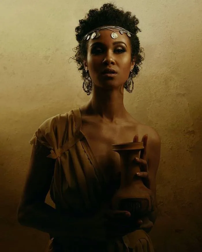 Imágenes increíbles de mujeres negras en sesiones fotográficas de fantasía (30 fotos)