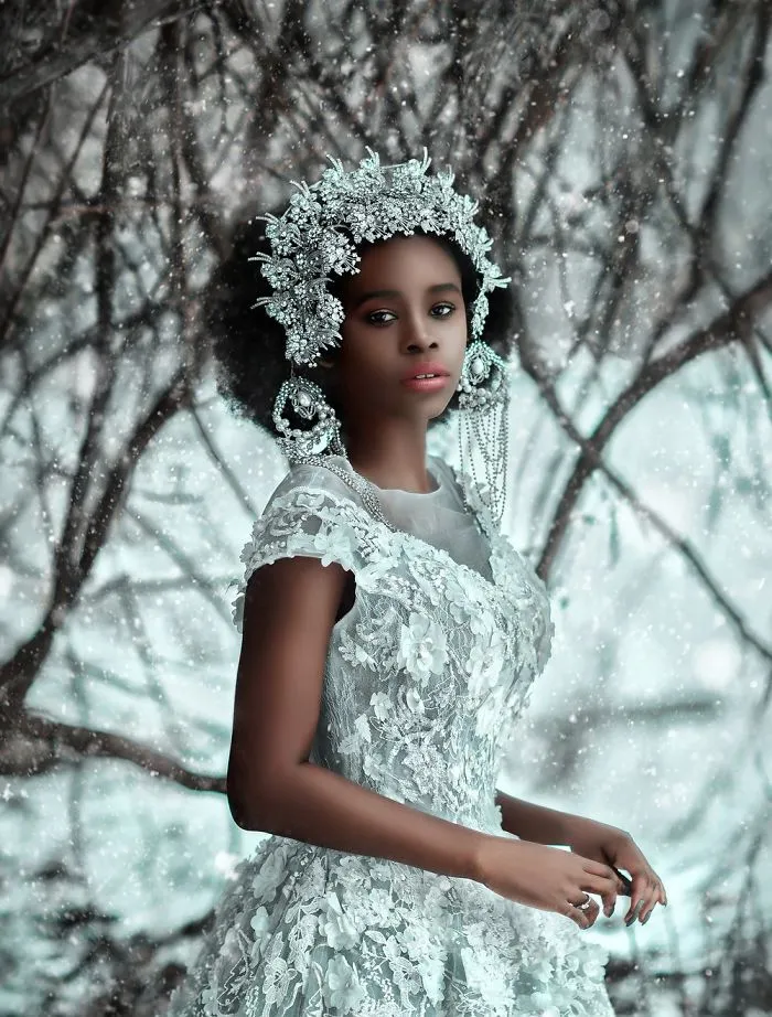 Imágenes increíbles de mujeres negras en sesiones fotográficas de fantasía (30 fotos)