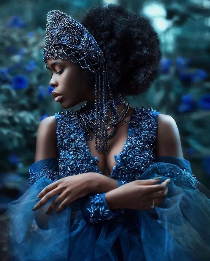 Imágenes increíbles de mujeres negras en sesiones fotográficas de fantasía (30 fotos)