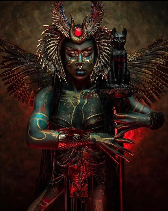 Imágenes increíbles de mujeres negras en sesiones fotográficas de fantasía (30 fotos)