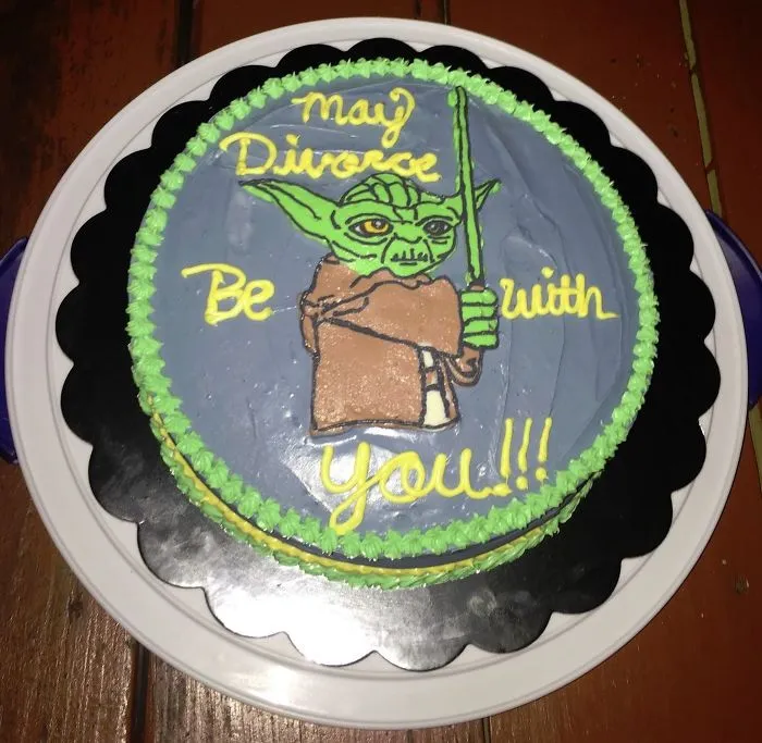 40 Cursed Cakes From “Cakes With Threatening Auras”