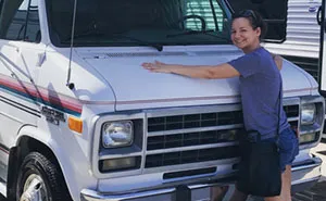 I Bought An Old 1995 RV, And Here's How I Transformed It Into A Beautiful Home For Me And Two Kittens That I Recently Adopted (21 Pics)