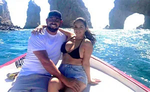 Woman Shares Photo Of Her Mom With Her New Boyfriend, Another Girl Recognizes Her Own Dad And Gets Confused
