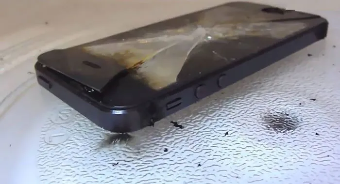 So Heard It Was Fine Putting Your Phone In The Microwave To Charge It. My Charger Broke Yesterday, My Battery Was Pretty Low So Thought I'd Give It A Go... This Happened