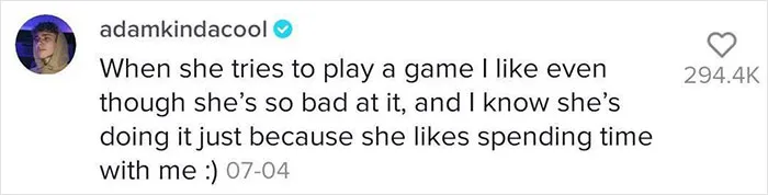 Girl Asks Guys About Non-Sexual Moments With Their Girlfriends That Make Them Happy