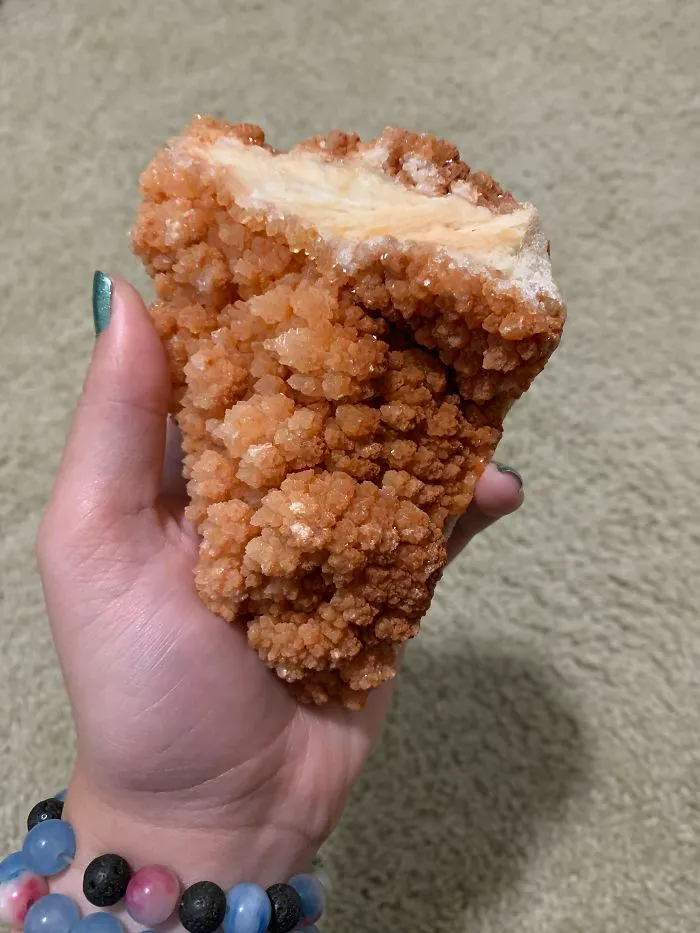 Pollo frito prohibido (calcita)