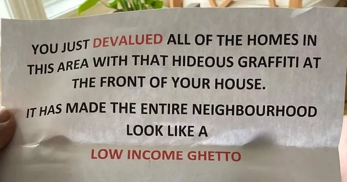 Person Gets An Angry Letter From An Anonymous Neighbor Claiming Her Garage Door Is "Ghetto Graffiti", But The Internet Thinks It's Awesome