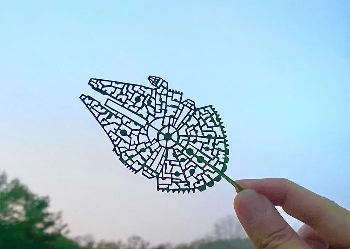 Japanese Artist Made These 30 Cute Vignettes From Leaves