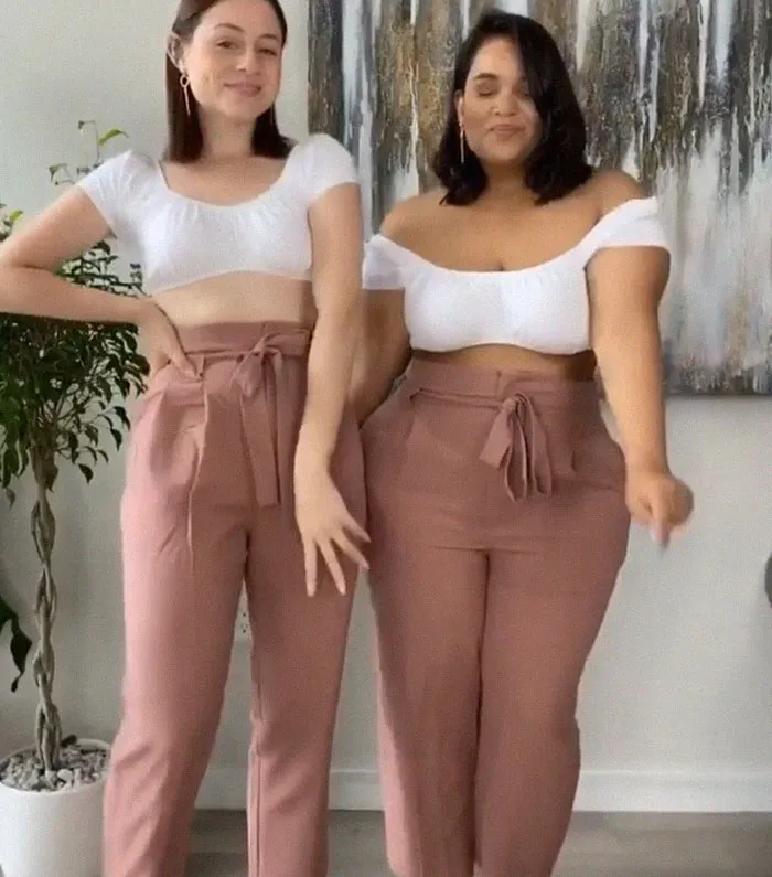 Two Friends Show How The Same Outfit Looks On Their Different Body Types (33 New Pics)