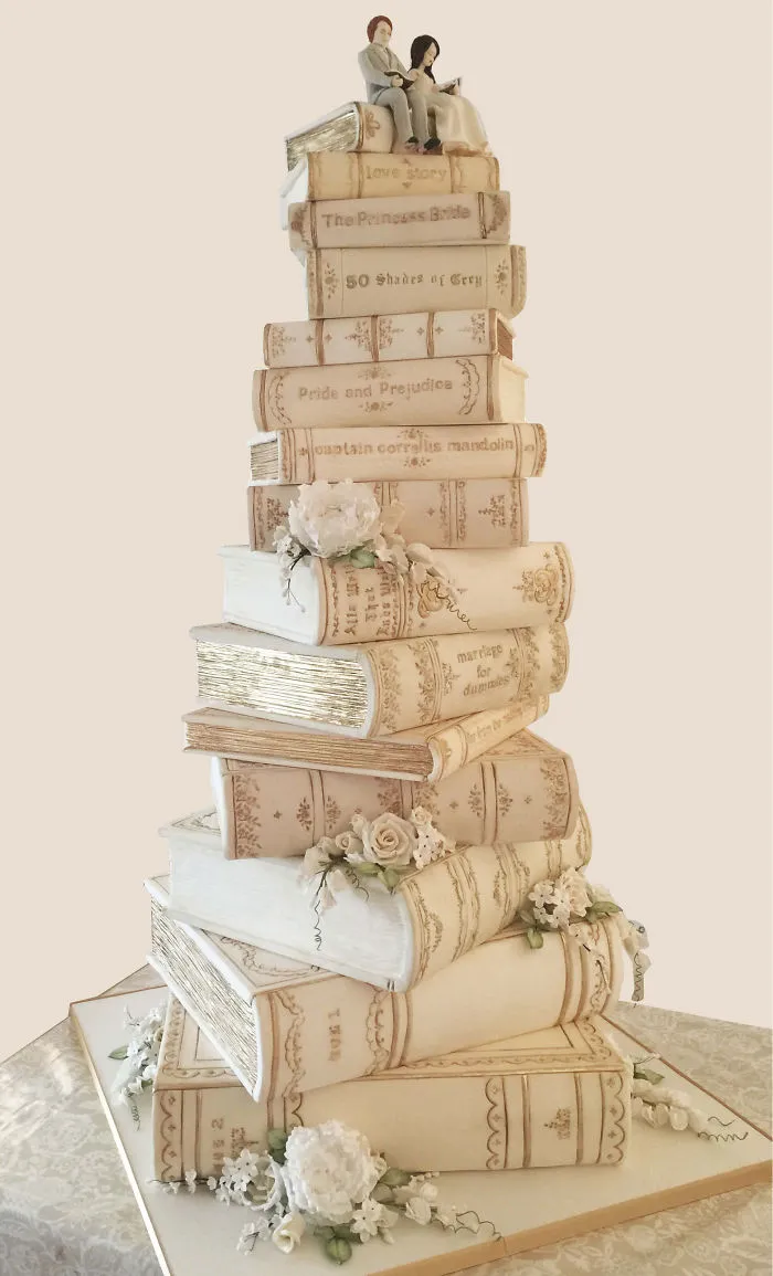 Tarta de boda de amantes de la lectura