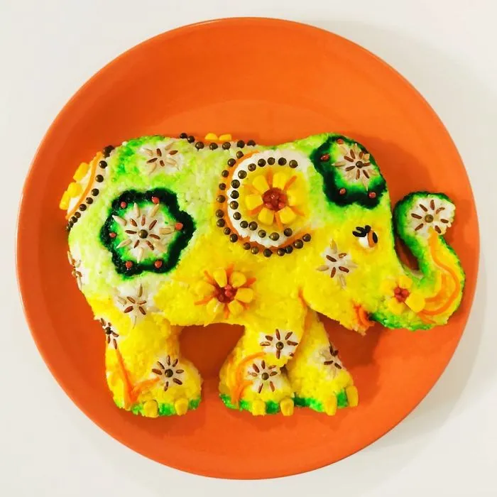Kids Encourage Their Mom To Post Her Food Art On The Internet, And She Goes Viral (30 Pics)