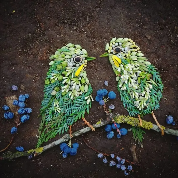 Artist Uses Leaves And Flowers To Create Mesmerizing Bird Portraits (30 Pics)