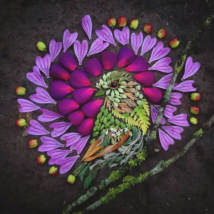 Artist Uses Leaves And Flowers To Create Mesmerizing Bird Portraits (30 Pics)