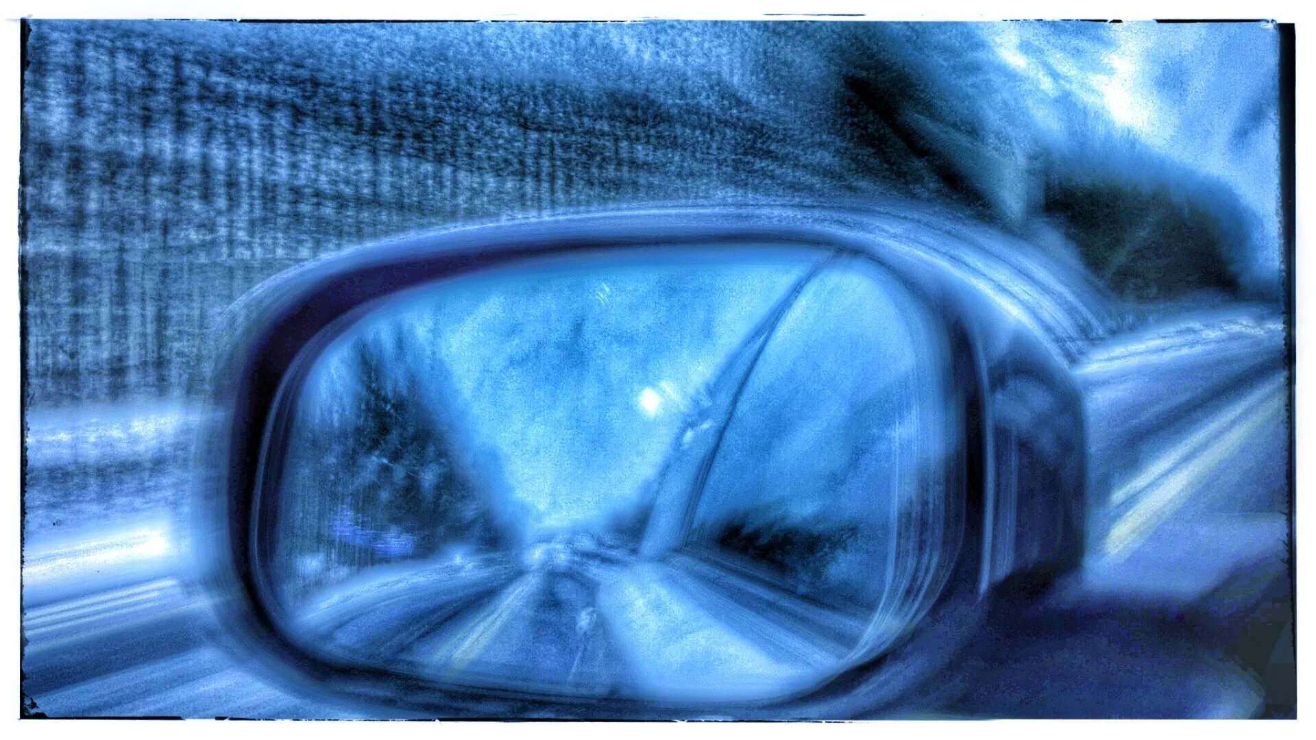 I Shoot Photos With Long Exposure In Speed Of 100 Km/H