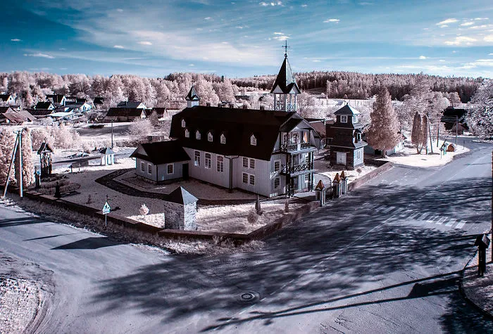 21 Otherworldly Photographs I Captured Using A Drone And An Infrared Camera