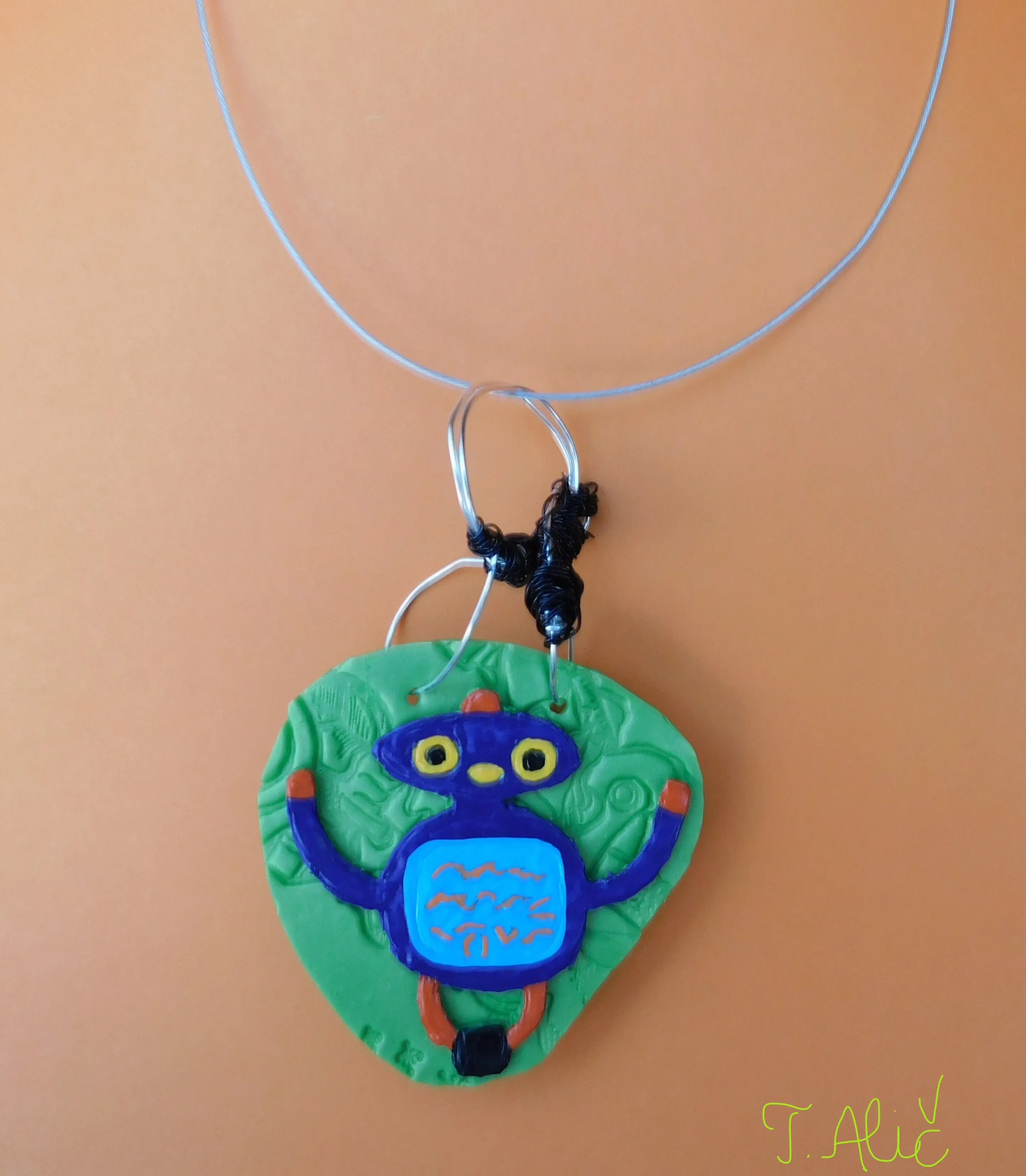 Handmade Necklace: Robot
