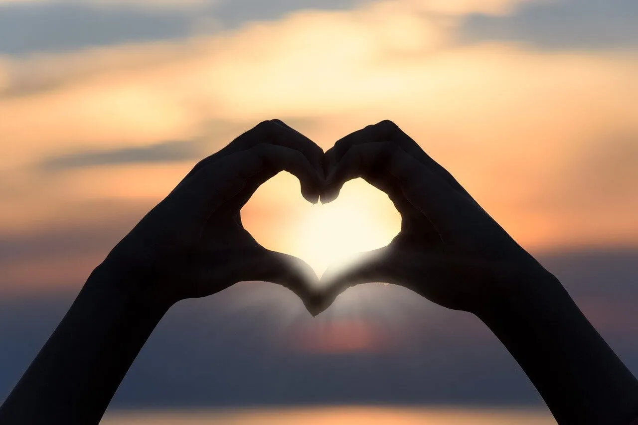 66 Unforgettable Emotional Quotes On Love, Life & Friendship