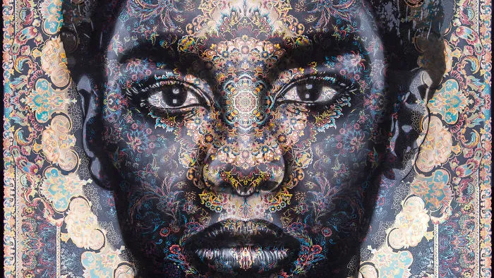 I Use Traditional Persian Rugs As Canvas To Spray-Paint Female Portraits (61 Pics)