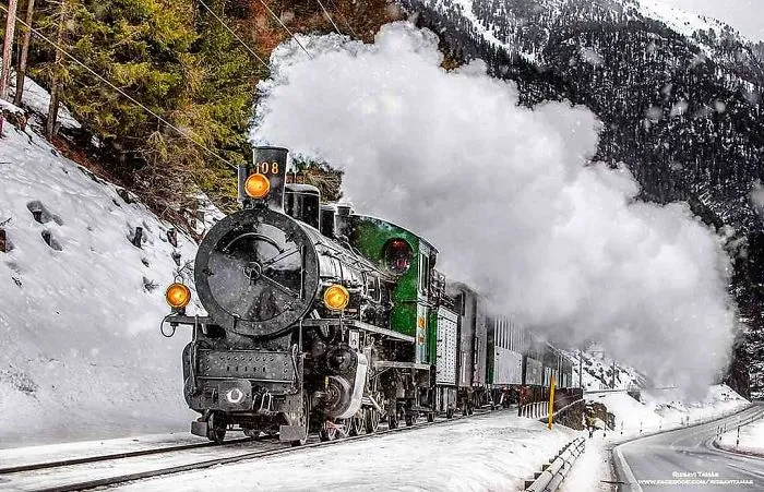 I Spent Five Years Taking Train Pictures In Exciting Places (65 Pics)