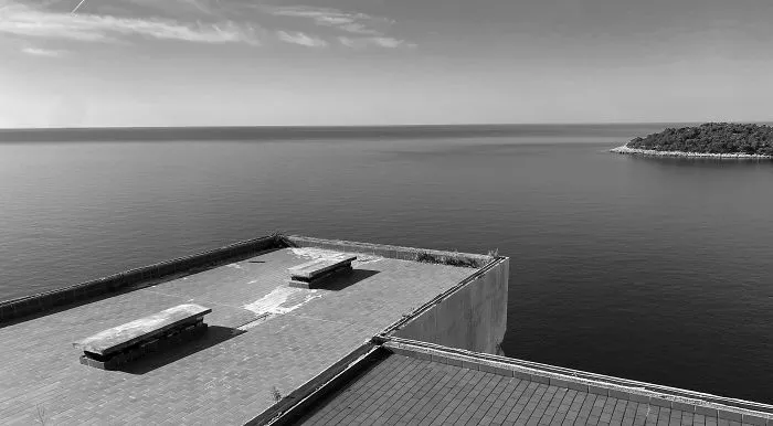 I Photograph Luxury Hotels That Were Abandoned After The Yugoslavia War (32 Pics)