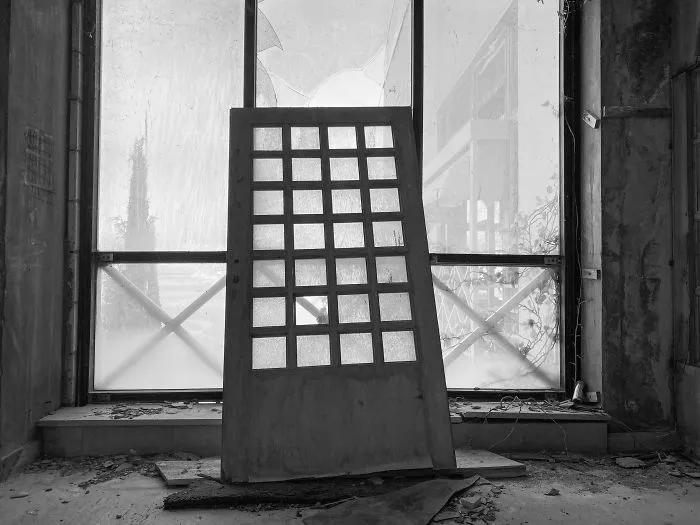 I Photograph Luxury Hotels That Were Abandoned After The Yugoslavia War (32 Pics)
