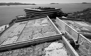 I Photograph Luxury Hotels That Were Abandoned After The Yugoslavia War (32 Pics)