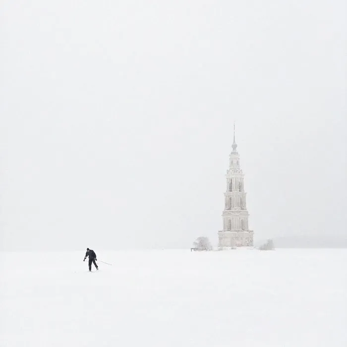 Photographer Reveals Peculiarities Of Russian Daily Life In A Unique Way