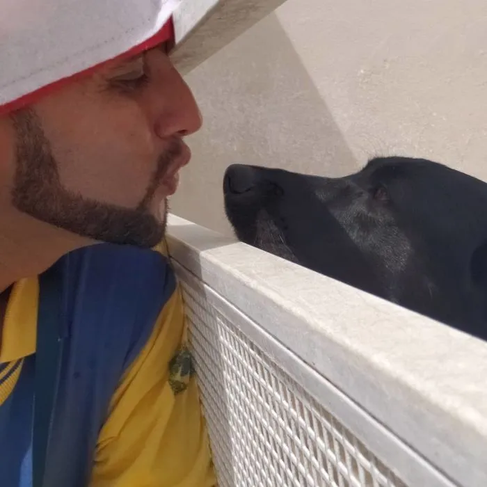 Mailman Takes Selfies With Every Animal That He Befriends While On His Job (30 Pics)
