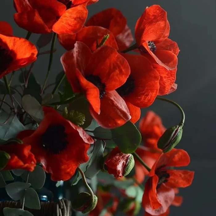 Woman Works As Hydraulics Engineer, But Leaves For Maternity Leave And Starts Making Realistic Porcelain Flowers