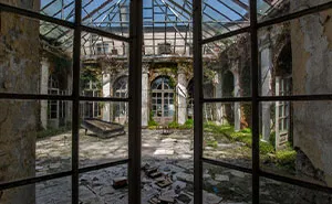 I Captured The Eerie Beauty Of this Abandoned Palace In Poland (30 Pics)