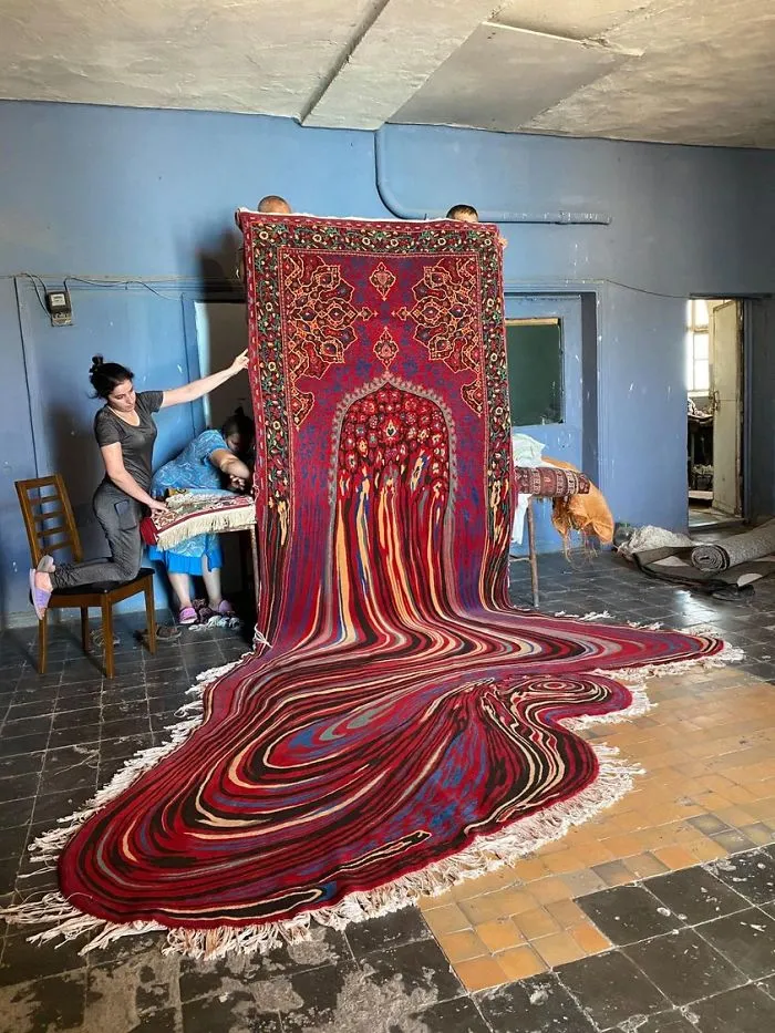 30 Of The Most Psychedelic-Looking Rugs By Azerbaijani Designer Faig Ahmed