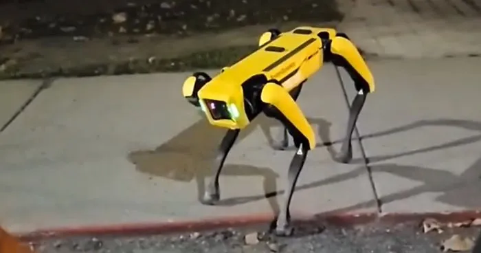 Boston Dynamics’ Dog Spotted On The Streets Of Ontario Is Creeping The Internet Out