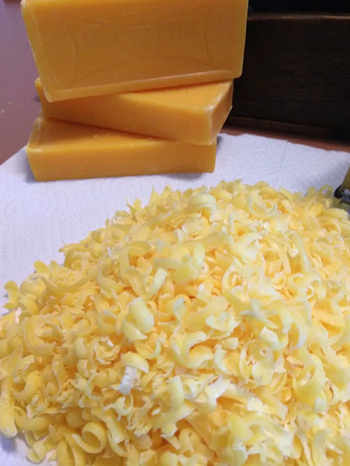Estaba haciendo detergente casero y he tenido que parar antes de comérmelo como si fuera queso rallado