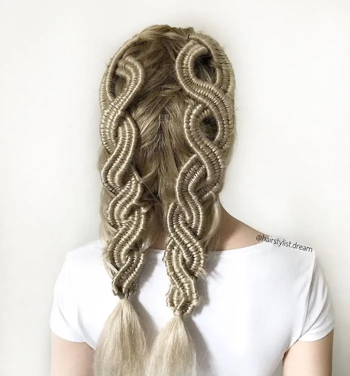 Hairstyles-Patterns-Teenager-Milena-Germany