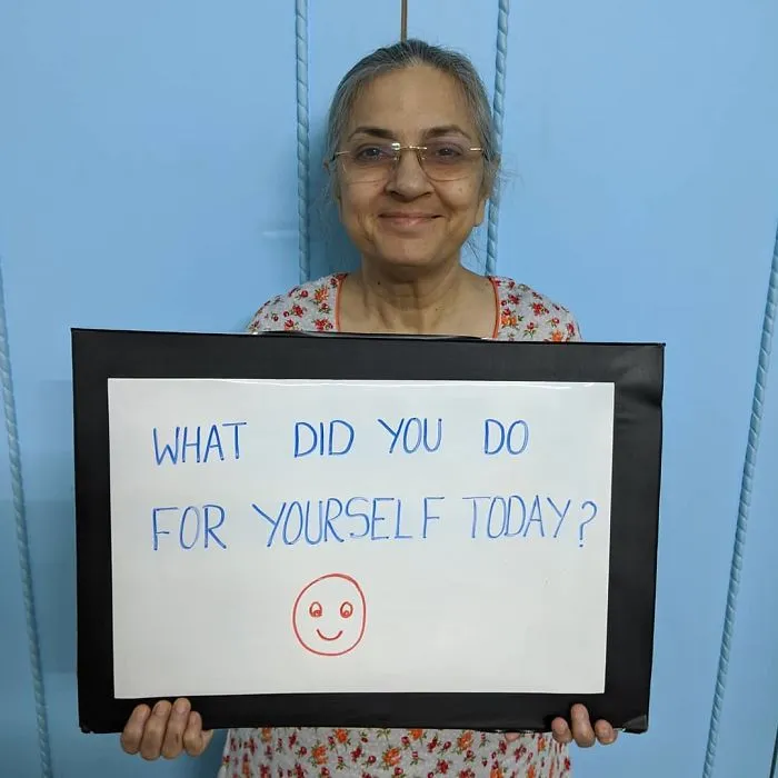 Indian Mom Goes Viral After Son Convinces Her To Put Her Worldly Wisdom On Signs And Share It On IG (30 Pics)