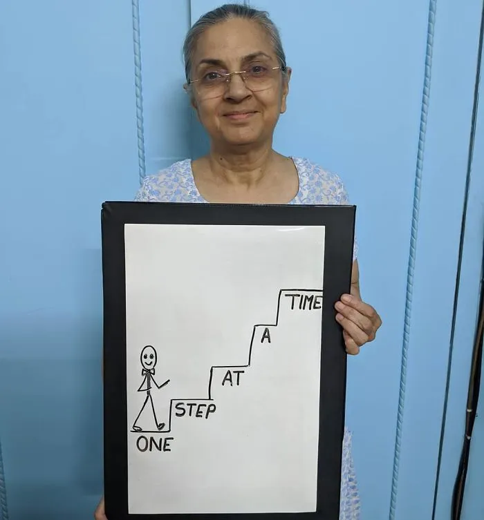 Esta madre india se vuelve viral después de que su hijo la convenciera de escribir su sabiduría en carteles y compartirlos en Instagram (25 fotos)