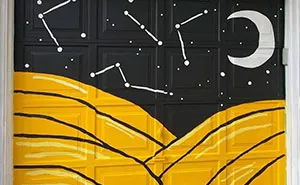 Person Gets An Angry Letter From An Anonymous Neighbor Claiming Her Garage Door Is "Ghetto Graffiti", But The Internet Thinks It's Awesome