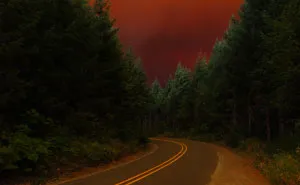 I Took These 14 Photos Of Massive Wildfires A Day Before Evacuation From My House In Oregon