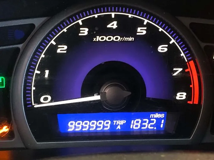 Este hombre se compró su Civic nuevo en 2006 y al fin ha llegado a 1 millón de millas